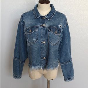 ZARA NEW OVERSIZE CROP FRAYED DENIM JACKET